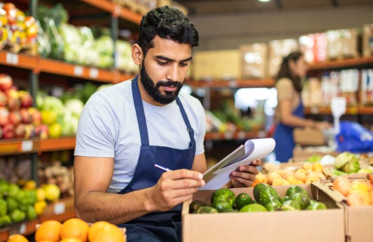 Your Weekly Store Checklist: What to Track and Tweak